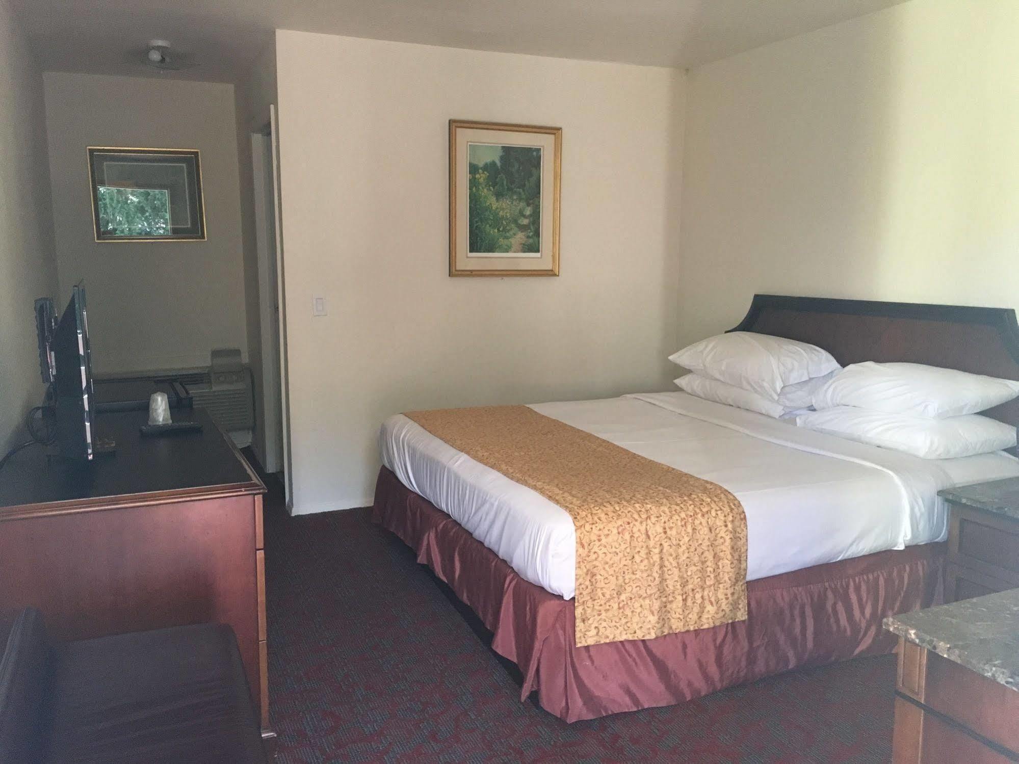 Waterford Inn 외부 사진